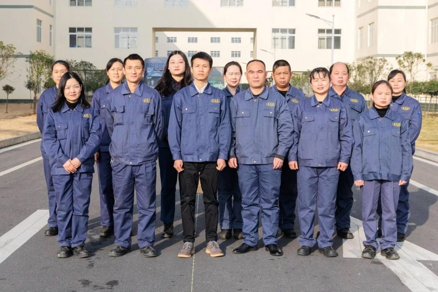 custom-industrial-workwear-sports-team-uniforms