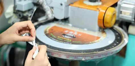 Fabric Relaxation Before Cutting: Why It Matters for Custom Apparel 下载 (3)