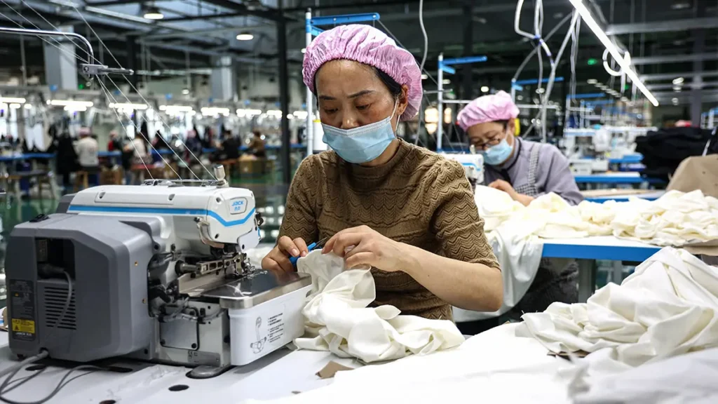 Flatlock, Overlock and Coverstitch: Understanding Seams in Custom Sportswear 未标题 1 恢复的 恢复的 恢复的 恢复的