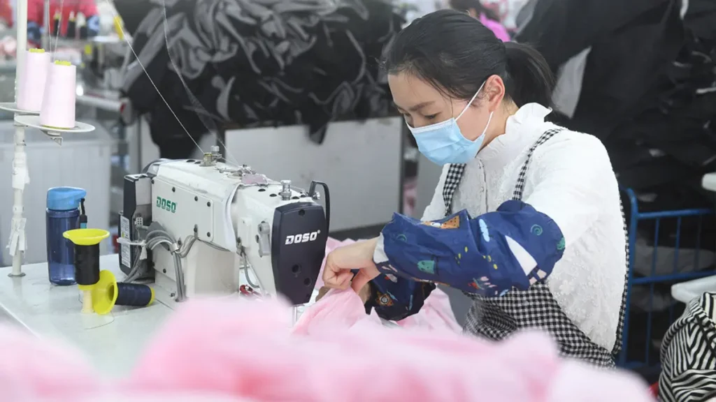 Custom Piping on Clothing: What Buyers Should Check Before Bulk Production 10153