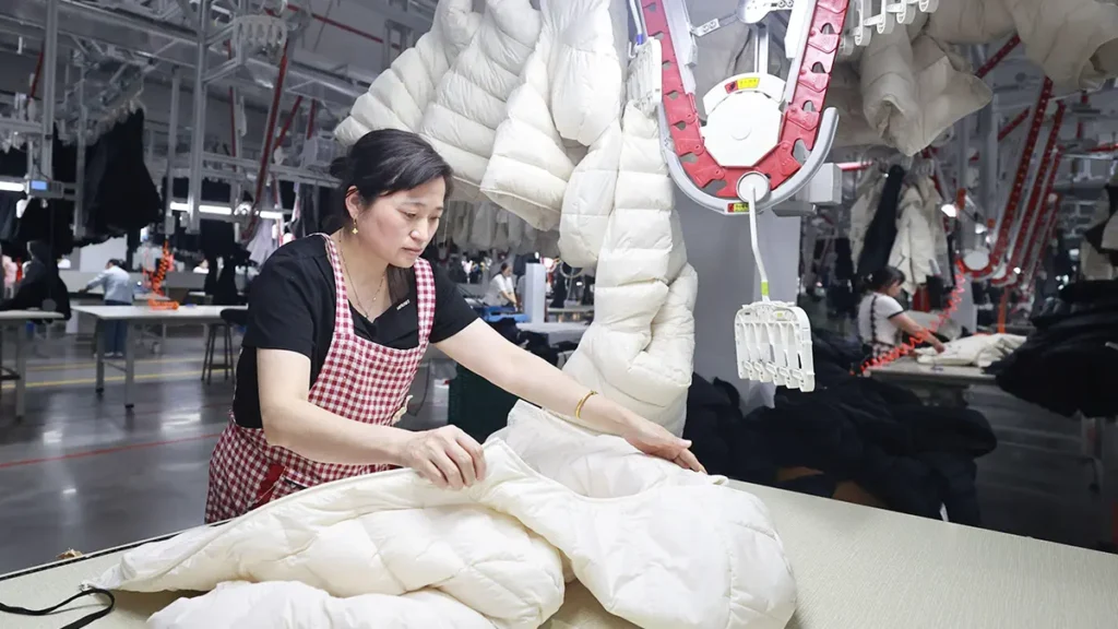 Custom Belt Loops for Apparel: What Buyers Should Check Before Bulk Production 10192